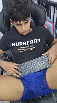 Snapshot of alex_245711 chatting on November 26, 2025, 7:14 pm alex 245711 online show from November 26, 2025, 7:14 pm