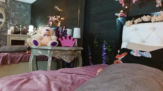 NayeCloud online show from March 12, 2025, 6:51 am