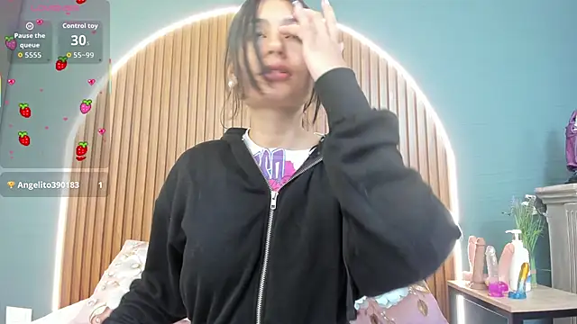 NayeCloud online show from October 16, 2025, 3:37 am