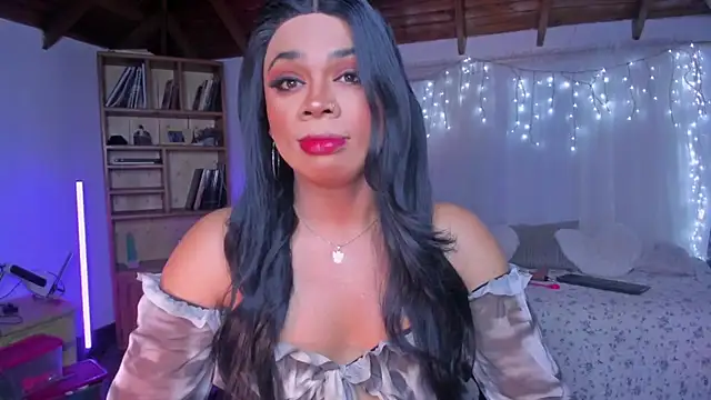 Snapshot of CuteRomi chatting on February 11, 2026, 5:29 am CuteRomi online show from February 11, 2026, 5:29 am