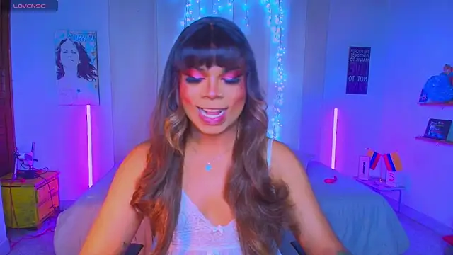 Snapshot of CuteRomi chatting on September 12, 2025, 6:24 am CuteRomi online show from September 12, 2025, 6:24 am