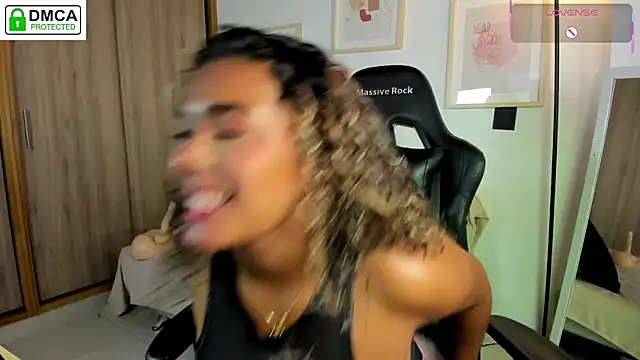 Snapshot of aleja_montiel__ chatting on January 14, 2026, 12:53 pm aleja montiel online show from January 14, 2026, 12:53 pm