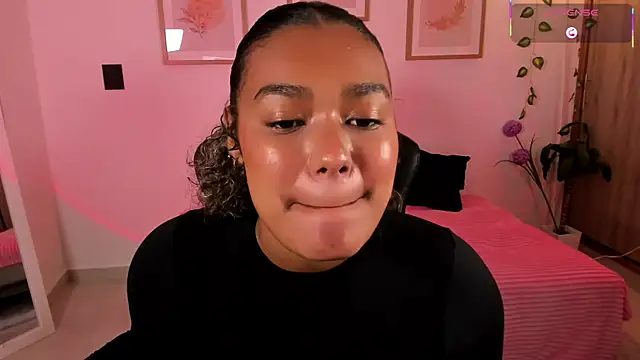 aleja montiel   online show from March 27, 2026, 12:50 pm