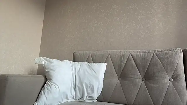 Snapshot of weshycouple chatting on June 5, 2026, 3:11 am weshycouple online show from June 5, 2026, 3:11 am