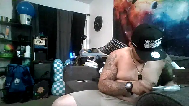 Snapshot of Antoniothedon chatting on May 10, 2026, 11:47 am Antoniothedon online show from May 10, 2026, 11:47 am