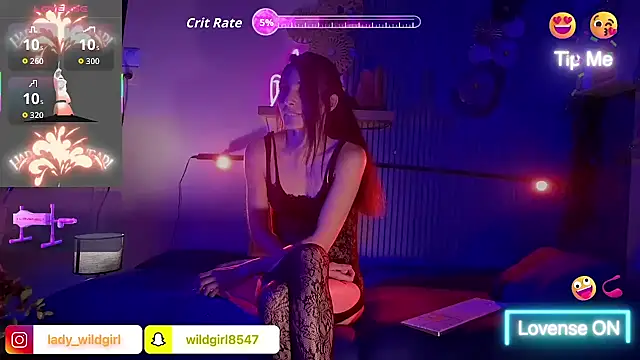 Snapshot of WildgirlShow chatting on November 8, 2025, 11:08 pm WildgirlShow online show from November 8, 2025, 11:08 pm