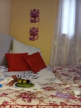 sexxylucia online show from June 18, 2026, 10:09 am