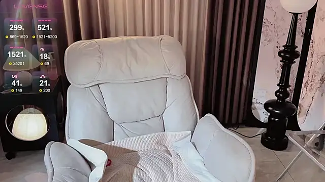 Yaikun0-0 online show from October 9, 2025, 4:24 am