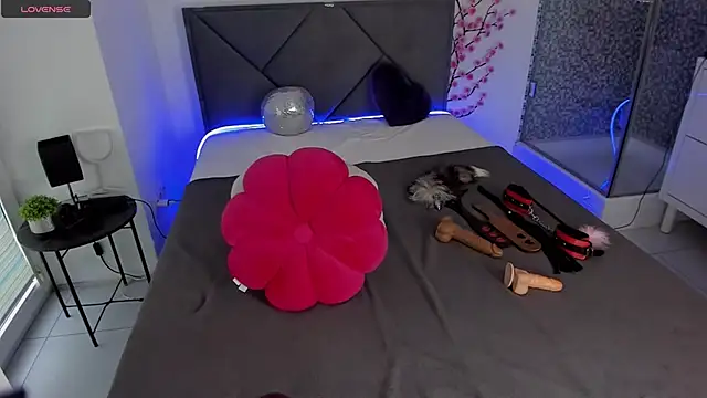 CassieEvans online show from September 30, 2025, 5:35 am