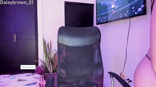 Snapshot of Daisy_Brown01 chatting on October 15, 2025, 2:43 am Daisy Brown01 online show from October 15, 2025, 2:43 am