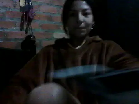 Snapshot of CarolineGomez chatting on September 9, 2025, 5:39 am CarolineGomez online show from September 9, 2025, 5:39 am