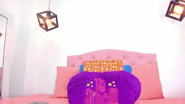 Ema Stone65 online show from March 7, 2025, 7:38 pm