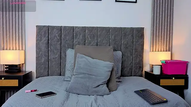 Ema Stone65 online show from November 1, 2025, 10:14 pm