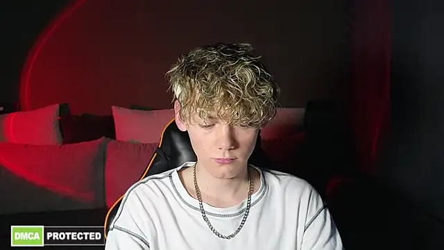 Keytaro online show from March 22, 2026, 6:26 am