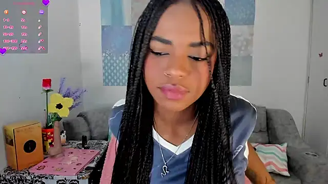 Snapshot of Marce_22 chatting on March 10, 2025, 10:07 am Marce 22 online show from March 10, 2025, 10:07 am