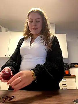 Fancy-Francy online show from November 25, 2025, 1:33 pm