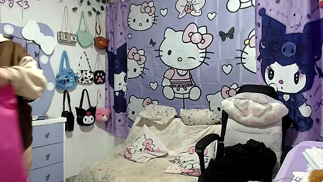 lussyevans24 online show from December 1, 2025, 4:35 am