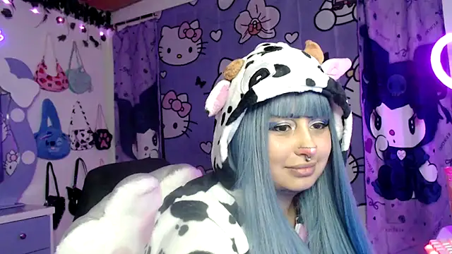 lussyevans24 online show from September 24, 2025, 3:46 am