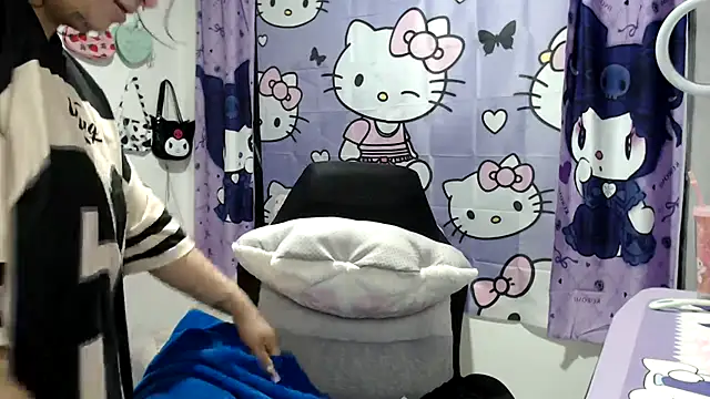 lussyevans24 online show from November 14, 2025, 5:22 am