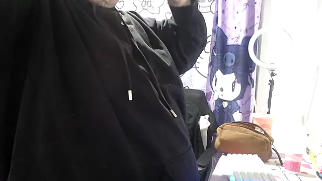 lussyevans24 online show from November 7, 2025, 6:07 am