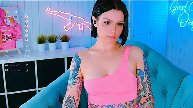 My toys pink online show from October 19, 2025, 2:58 am