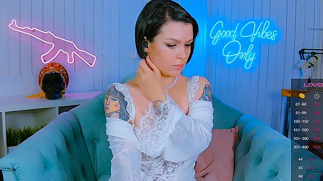 My toys pink online show from March 9, 2025, 12:42 pm