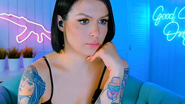 My toys pink online show from April 10, 2026, 10:50 pm