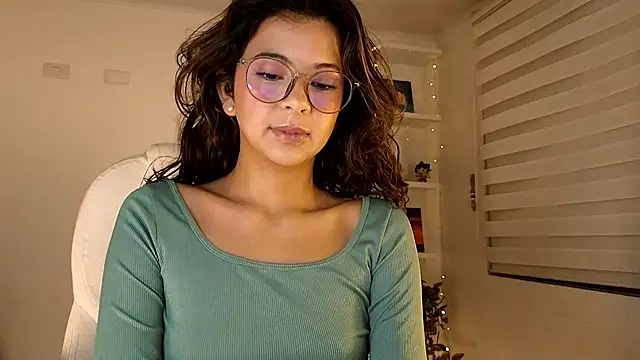 lissi S online show from September 29, 2025, 11:32 pm