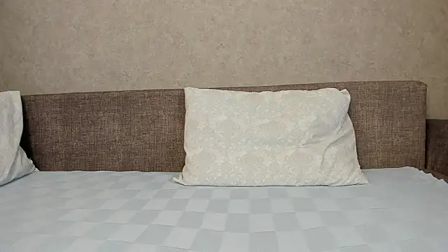 angelica marquise online show from May 12, 2026, 11:49 am