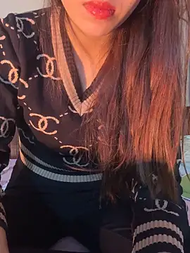 Snapshot of PussyWet_ chatting on November 4, 2025, 5:06 pm PussyWet online show from November 4, 2025, 5:06 pm