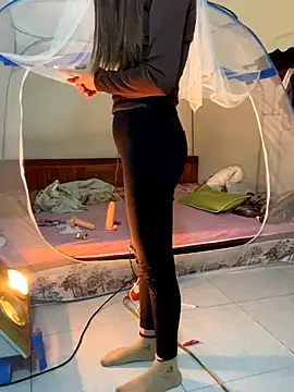 Snapshot of PussyWet_ chatting on November 5, 2025, 7:50 pm PussyWet online show from November 5, 2025, 7:50 pm