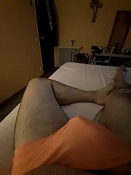 Snapshot of Escondido52 chatting on September 14, 2025, 9:37 pm Escondido52 online show from September 14, 2025, 9:37 pm