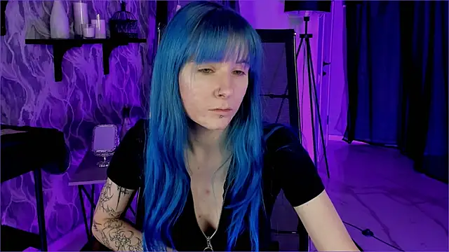 LexiWenford online show from September 18, 2025, 2:58 am