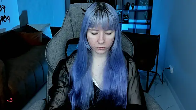 LexiWenford online show from December 15, 2025, 3:23 am