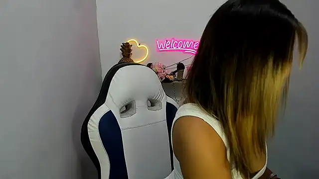 Dona Tela online show from March 30, 2026, 7:04 pm