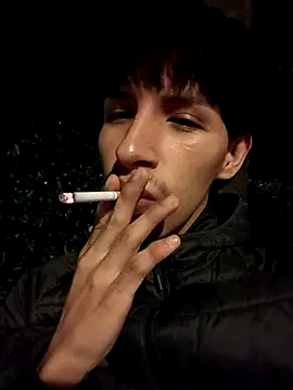 Snapshot of Dennis_2024 chatting on October 24, 2025, 11:15 pm Dennis 2024 online show from October 24, 2025, 11:15 pm