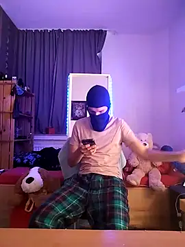 Snapshot of Dennis_2024 chatting on January 25, 2025, 9:26 am Dennis 2024 online show from January 25, 2025, 9:26 am