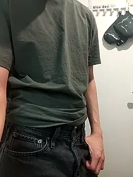 Dennis 2024 online show from April 15, 2026, 1:15 pm