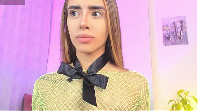 Snapshot of StormiRusso chatting on October 6, 2025, 3:19 am StormiRusso online show from October 6, 2025, 3:19 am