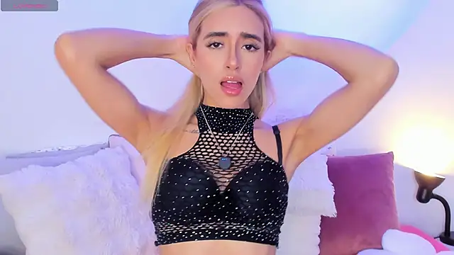 StormiRusso online show from February 28, 2026, 1:05 am