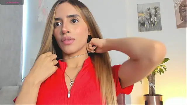 Snapshot of StormiRusso chatting on September 27, 2025, 10:05 pm StormiRusso online show from September 27, 2025, 10:05 pm