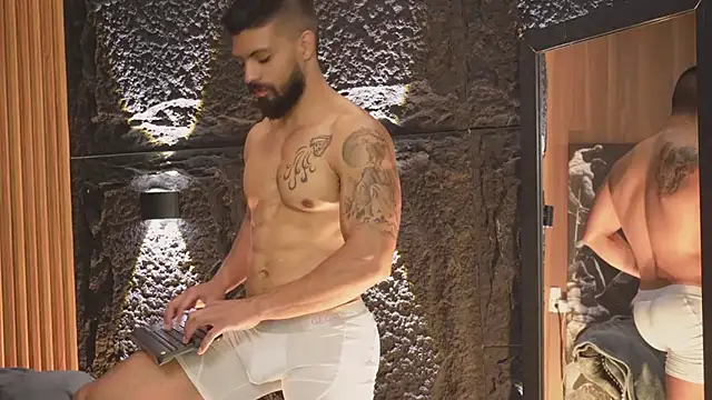 DannSaenz online show from October 7, 2025, 2:18 pm