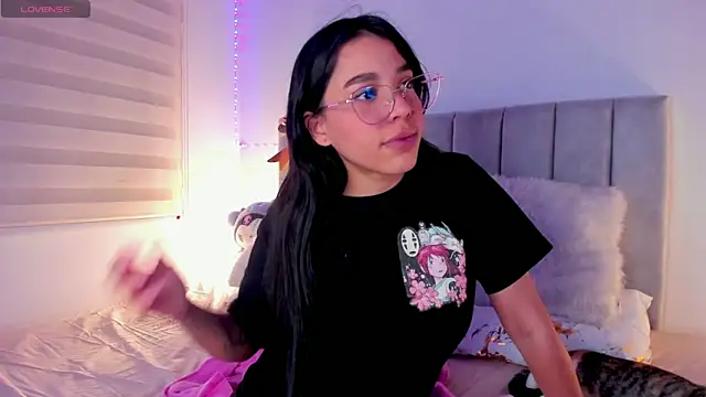 DanielaSaenz0 online show from December 16, 2024, 3:19 am