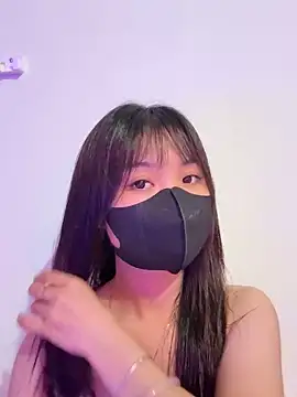 Maeve2k5 online show from September 21, 2025, 11:48 am