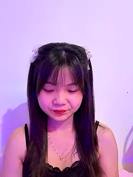 Maeve2k5 online show from September 13, 2025, 9:09 am