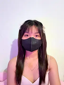 Maeve2k5 online show from September 23, 2025, 11:28 am