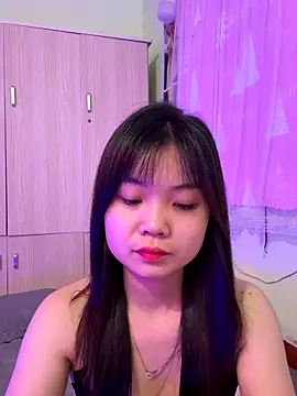 Maeve2k5 online show from October 4, 2025, 8:16 am