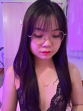 Maeve2k5 online show from October 5, 2025, 1:40 am