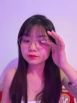 Maeve2k5 online show from November 5, 2025, 2:36 am