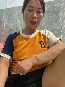 Linaannn online show from September 29, 2025, 11:49 am